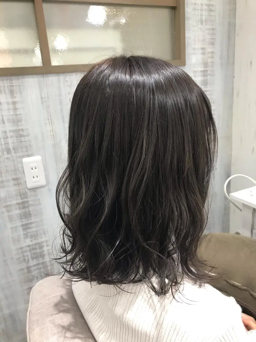 ミディアム ネモトメイナ🌿 今月末で退職しますのヘアスタイル