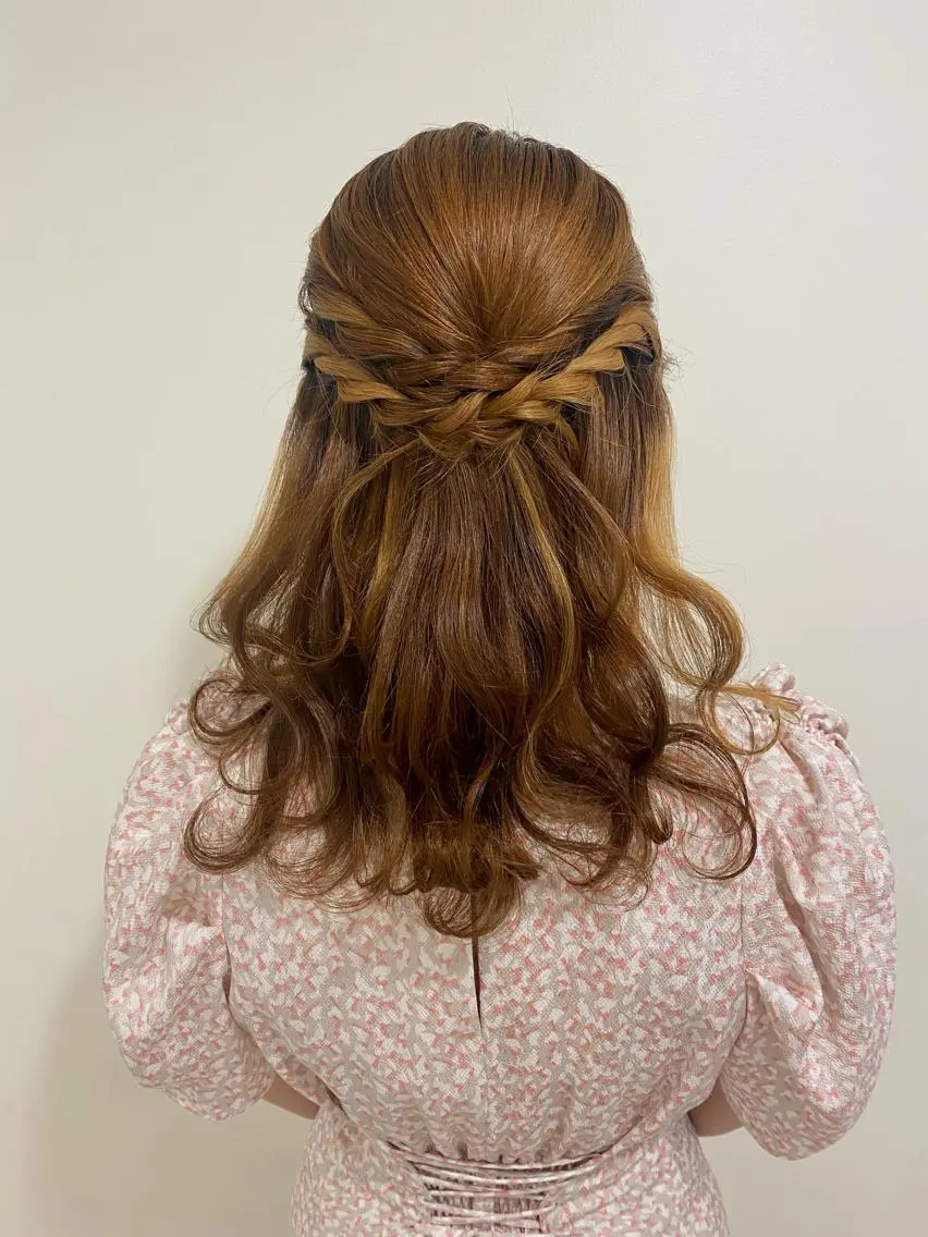 ヘアアレンジ ハーフアップ ヘアセット ヘアセットサロン ココのヘアスタイル