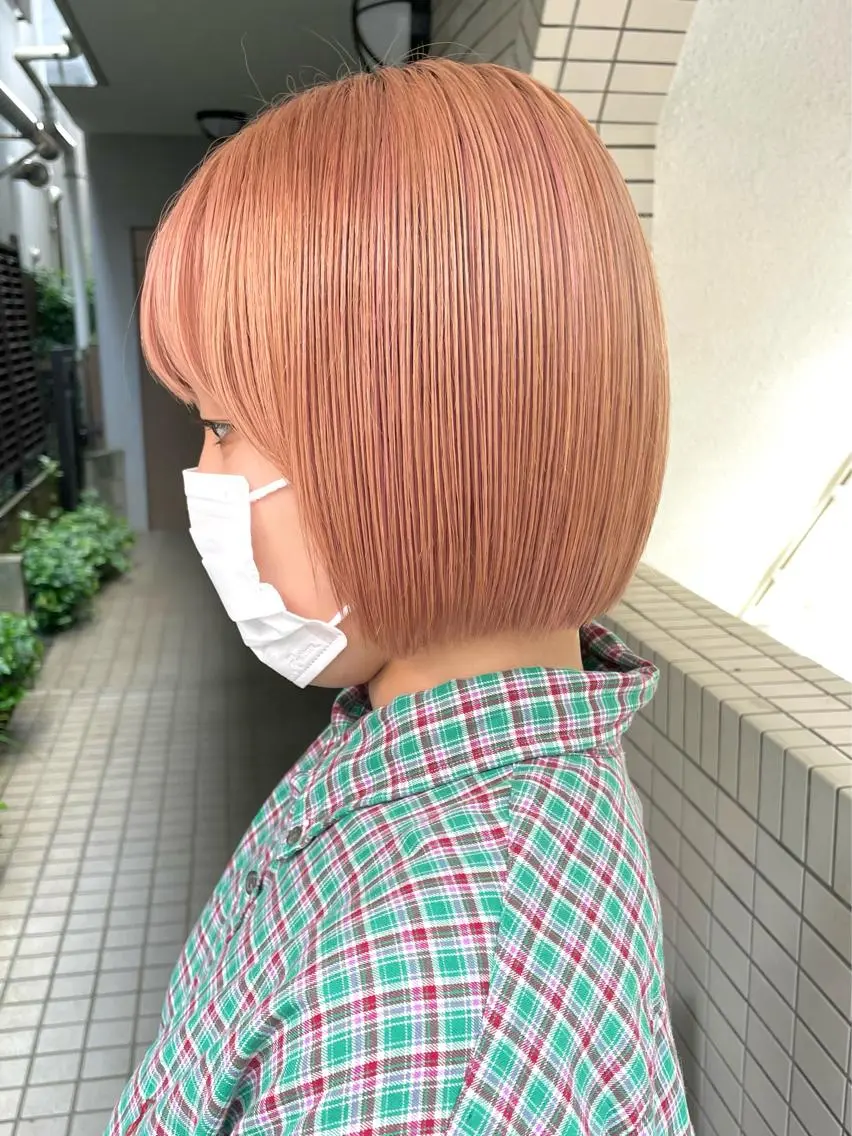 ショート カラー 切りっぱなしボブ ベージュカラー ブリーチ 透明感カラー ハイライトカラー 髪質改善 縮毛矯正/ レイヤー/銀座/本木のヘアスタイル