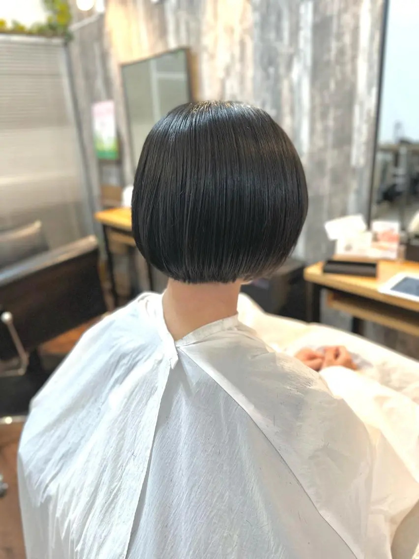 ショート カット Luzir⭐︎ GEN⭐︎のヘアスタイル