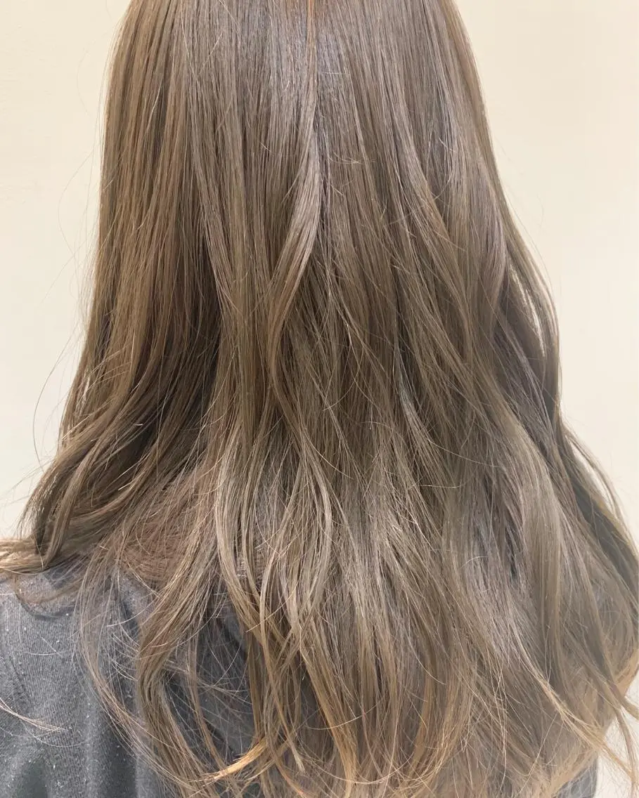 ロング カラー アッシュ オレンジ 🦖鶴岡 香純🦖のヘアスタイル