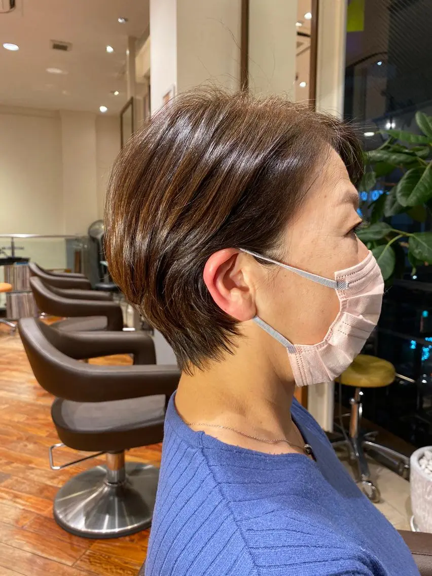 ショート くびれヘア ショートヘア レイヤー/グレージュ メンズパーマのヘアスタイル