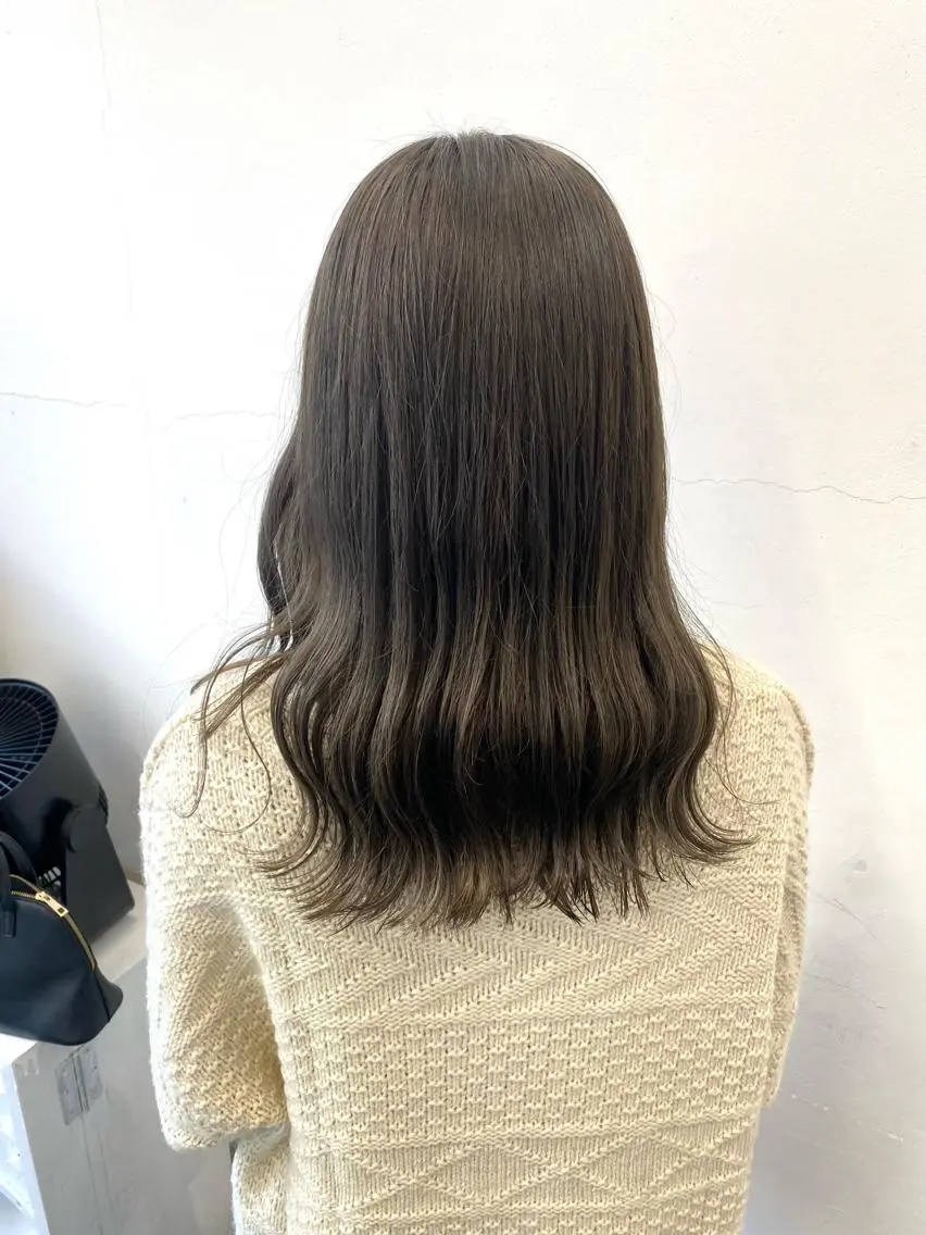 セミロング カラー ryuei /原宿のヘアスタイル