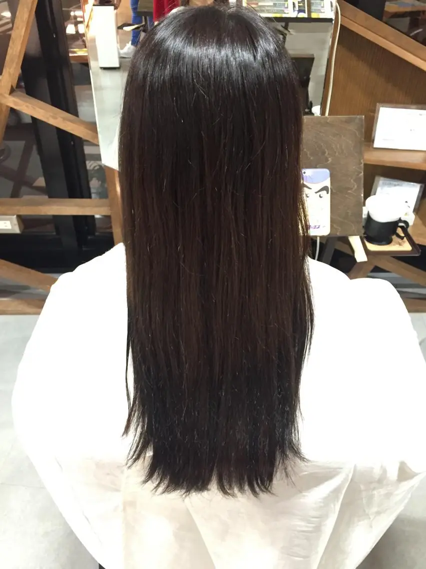 カラー 吉田 茉生のヘアスタイル