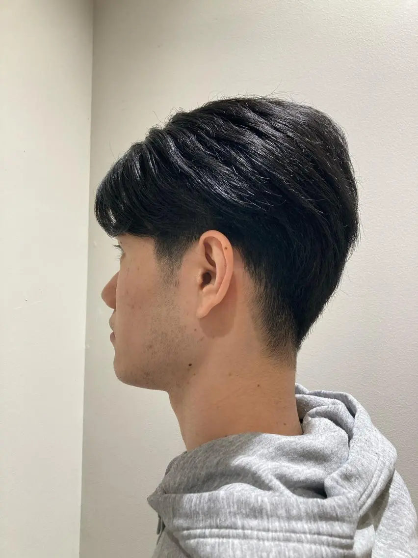 メンズ 刈り上げ カット 折本 沙織のヘアスタイル