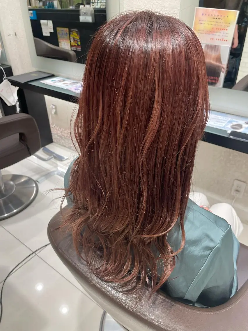 ロング カラー ヘアカラー トリートメント EARTH 山﨑龍馬のヘアスタイル