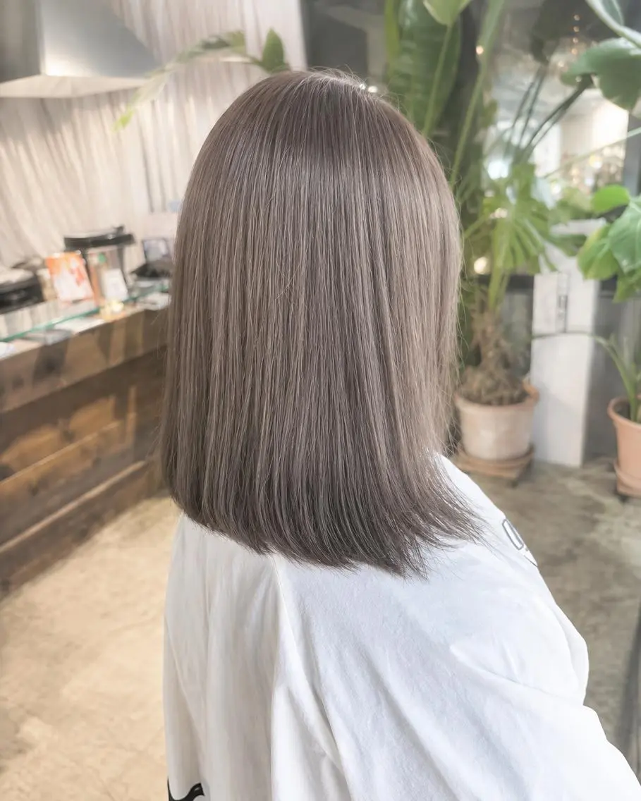 ミディアム カラー 透明感カラー デザインカラー グレージュ オレンジ ヘアカラー BEHIND THE CURTAIN りこのヘアスタイル