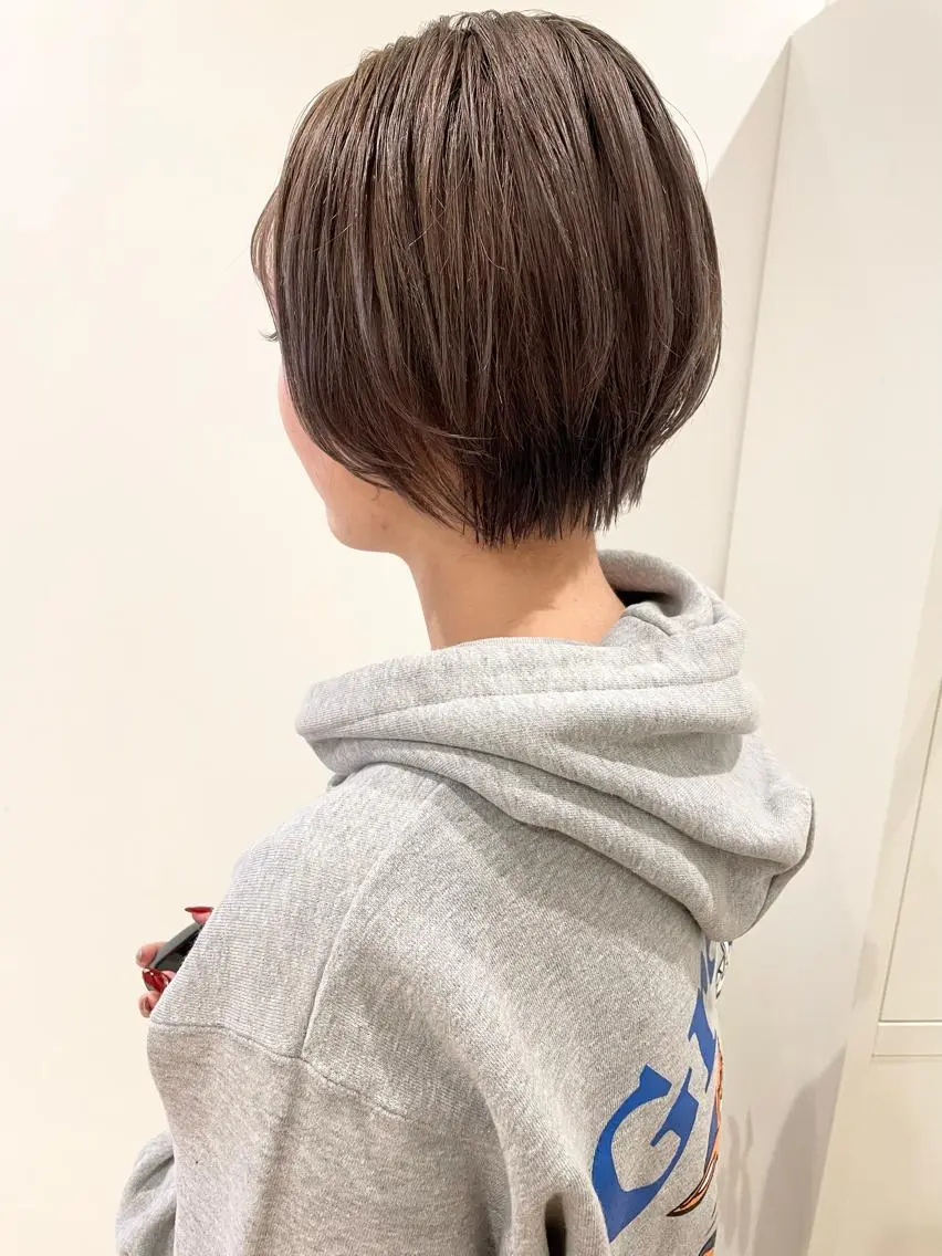 ショート カラー ベージュカラー ハイトーンカラー ハイトーンベージュ ショートヘア カット ヘアカラー トリートメント 北九州美容室 🕊️わかな✂︎のヘアスタイル