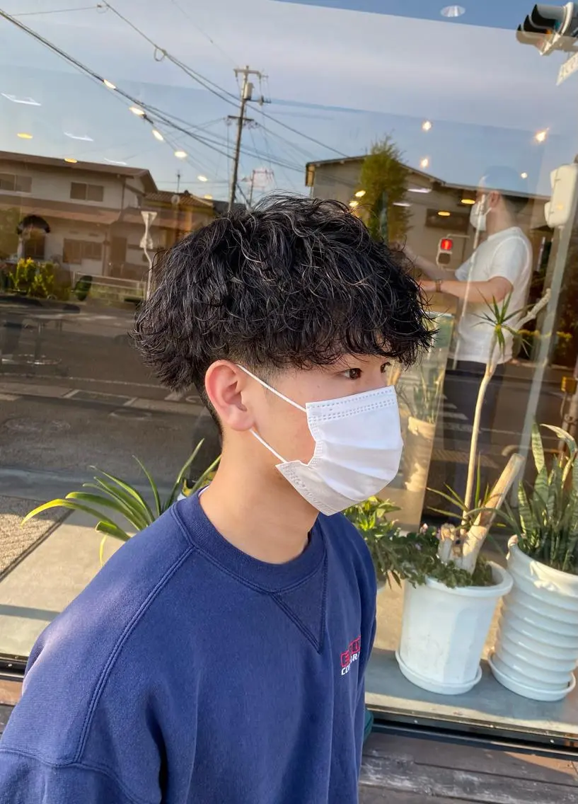 メンズ メンズパーマ 波巻きパーマ カット パーマ geep Ryoyaのヘアスタイル