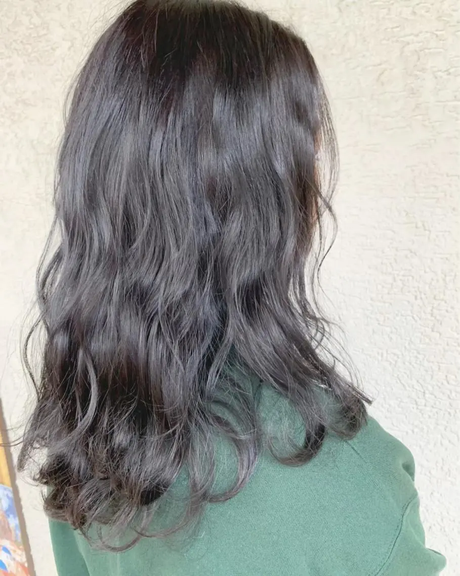 ロング カラー 艶髪・酸性ストレート フリツのヘアスタイル