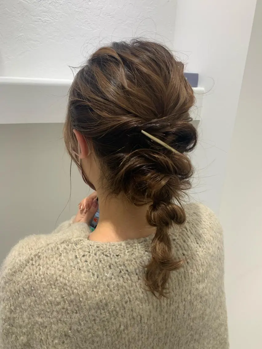 ロング ヘアアレンジ clan .のヘアスタイル