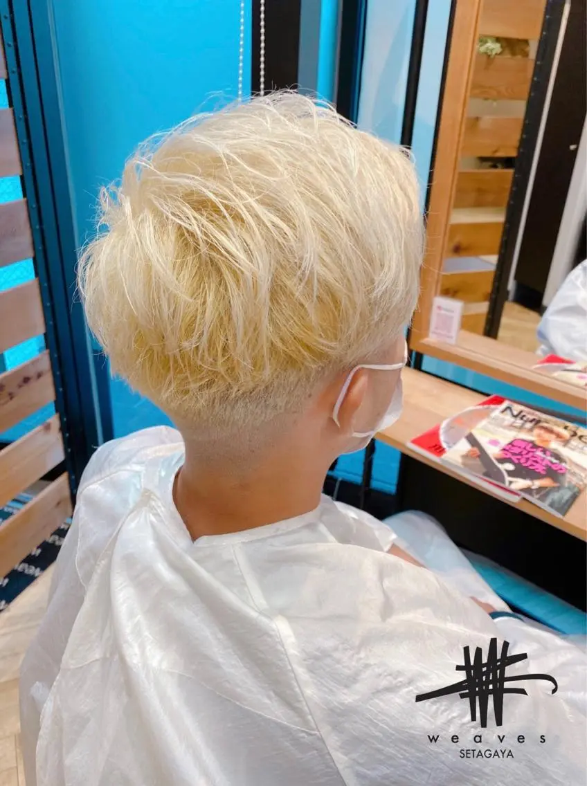 ショート カラー メンズ フェードカット ブロンド ホワイトブロンド ハイトーン/カラー/ 用賀/稲若健太郎のヘアスタイル