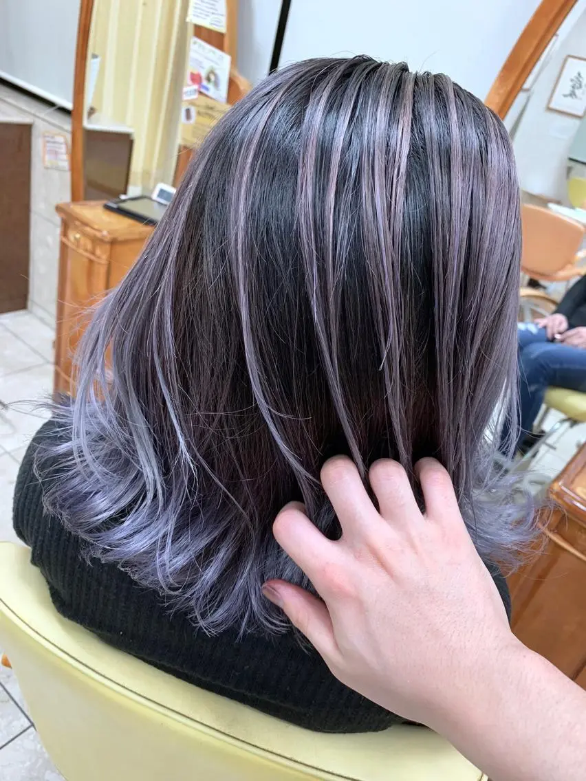 ミディアム 穐田 司樹のヘアスタイル