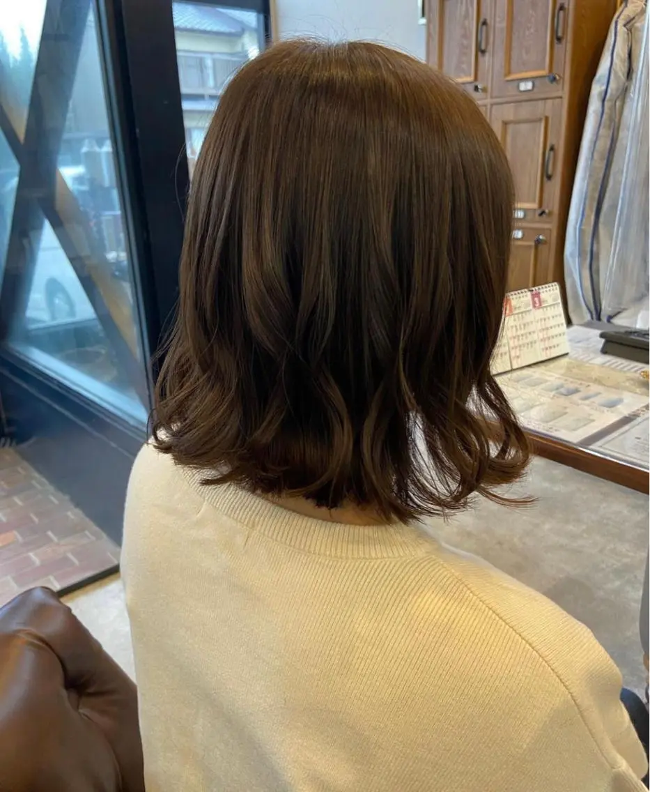 ミディアム カラー ベージュカラー 透明感カラー オリーブベージュ 森 亮輔のヘアスタイル
