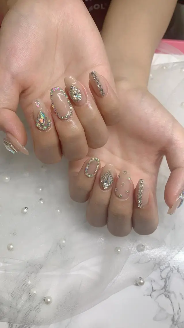ネイル ハンドネイル はな💎ネイル ワンホン、長さ出しのネイルデザイン