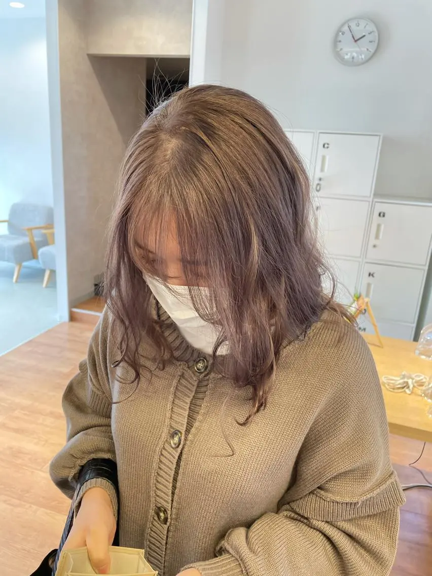 セミロング カラー ベージュカラー ラベンダーカラー ラベンダーベージュ 堀田 将輝のヘアスタイル