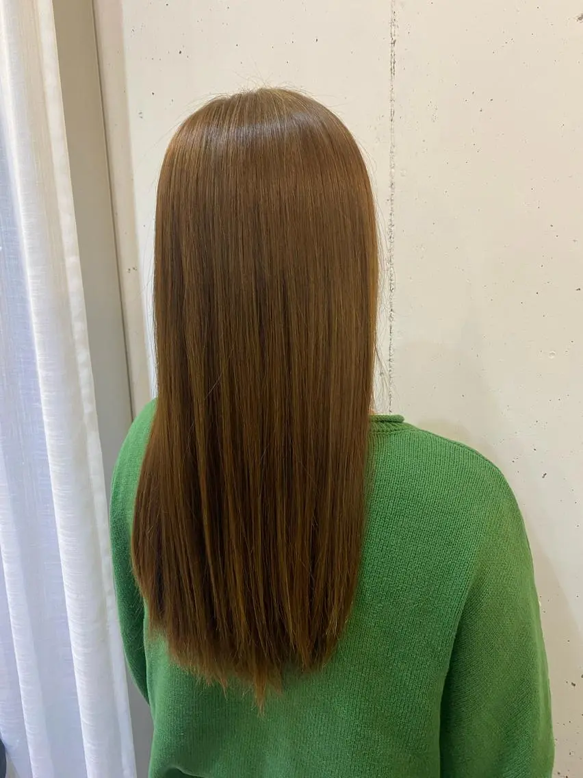 ロング カラー ベージュカラー . SHIZUKAのヘアスタイル