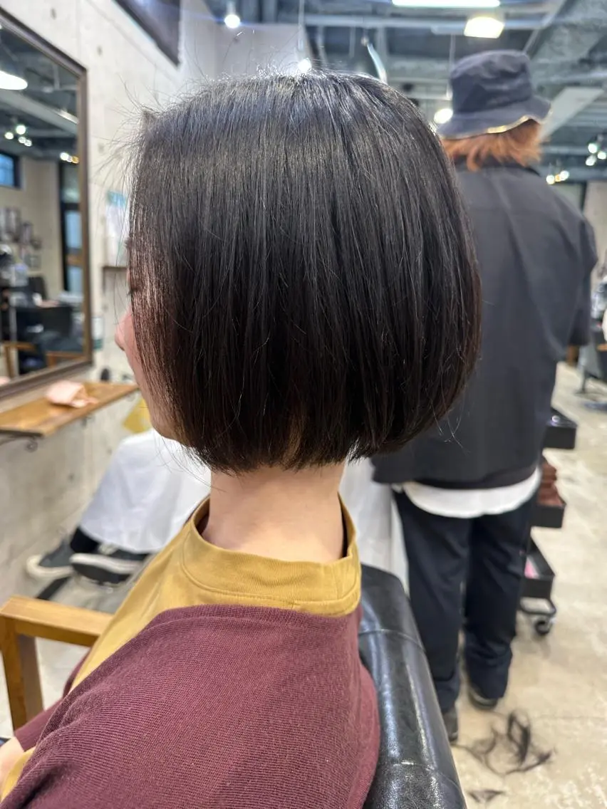 ショート カラー ボブ 遠藤沙也加 /レイヤーカットのヘアスタイル
