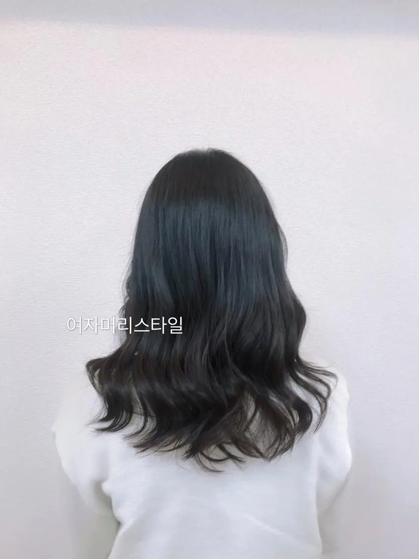 セミロング もりたみかこ 美容師お休み中のヘアスタイル