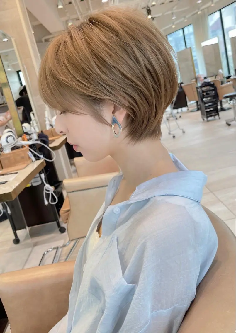ショート カット 射場 政治のヘアスタイル