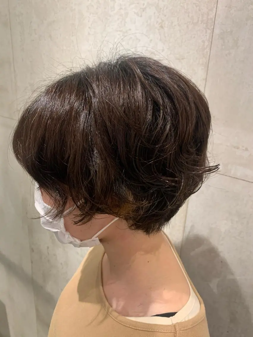ショート パーマ 蓼沼 由莉のヘアスタイル