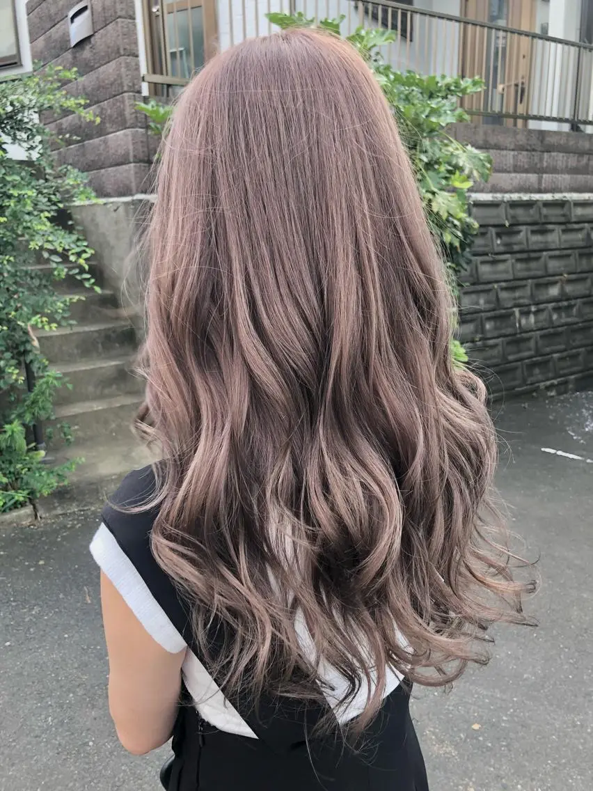 カラー 最高級エクステ /羽エクステ白石宇由のヘアスタイル