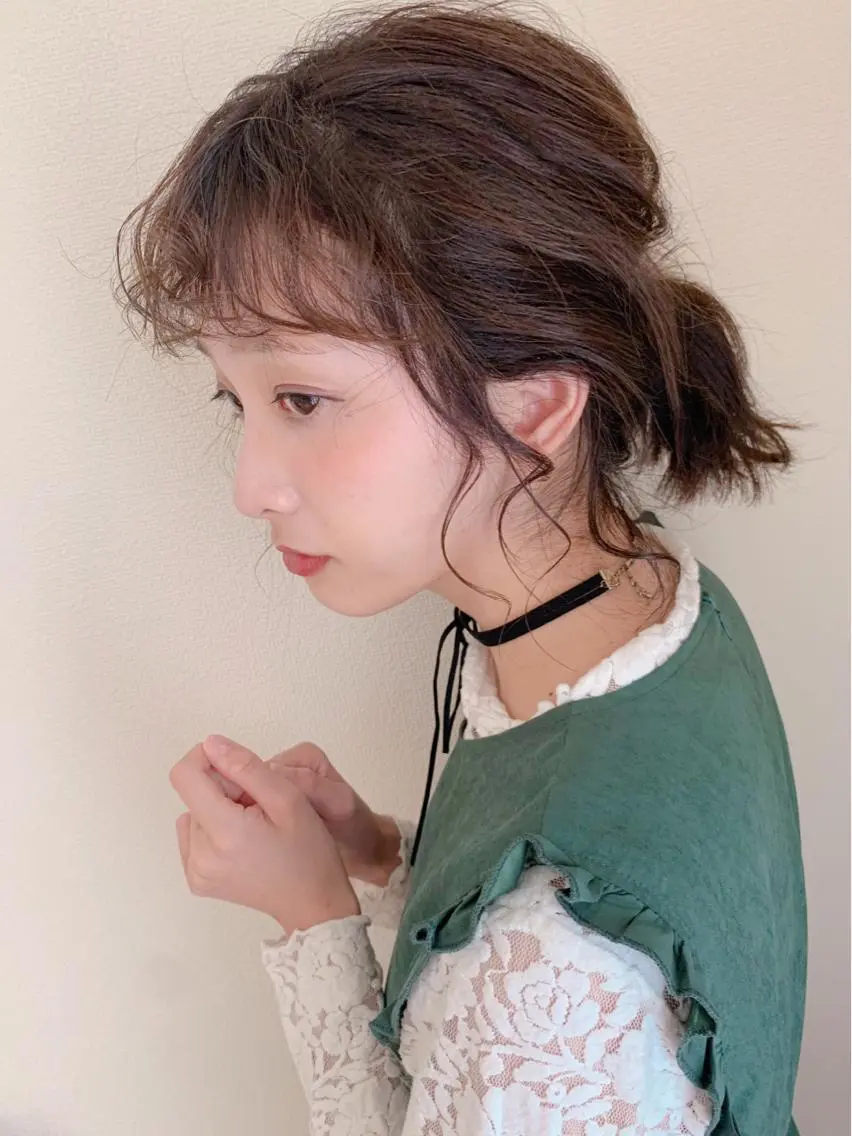 ミディアム カット 佐々木 芽衣のヘアスタイル