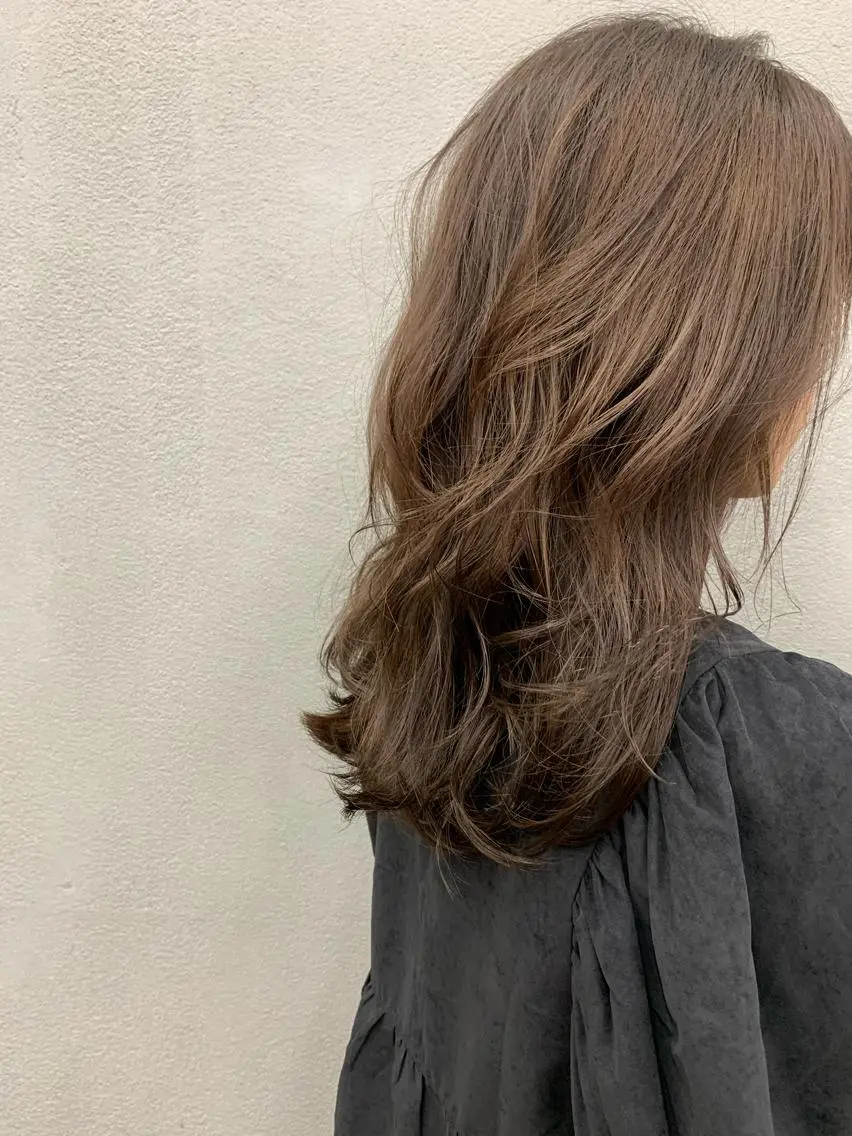 ミディアム カラー 亀田 泰生のヘアスタイル
