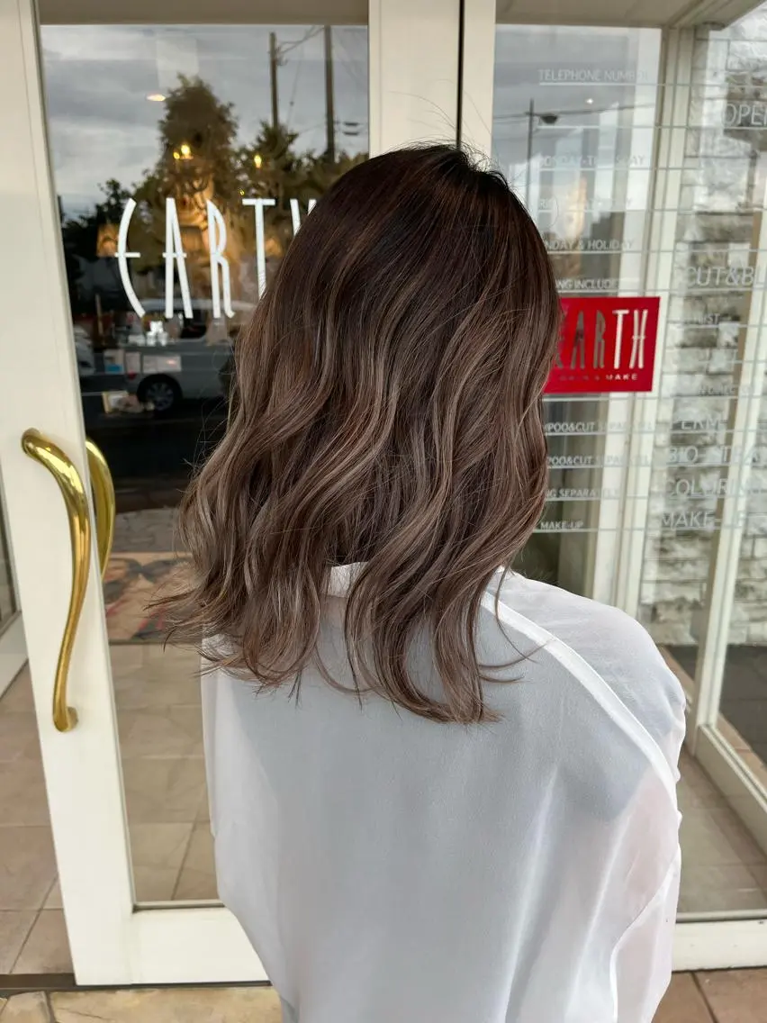 セミロング カラー EARTH石巻店 尾形  裕のヘアスタイル