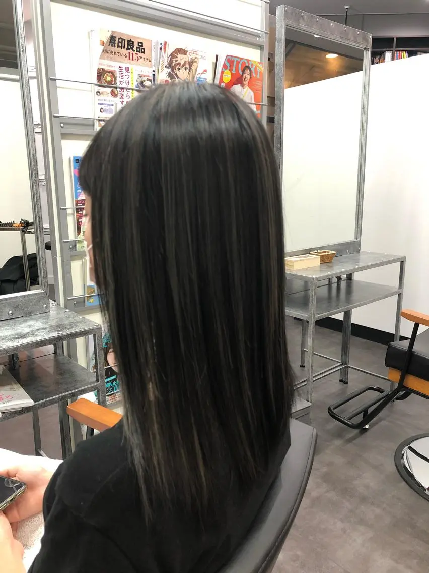 ミディアム カラー ヘアアレンジ ヘアカラー トリートメント 大塚 貴之のヘアスタイル