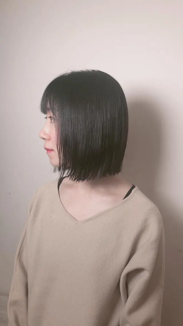 ミディアム 切りっぱなしボブ ボブ 杉野 凜のヘアスタイル