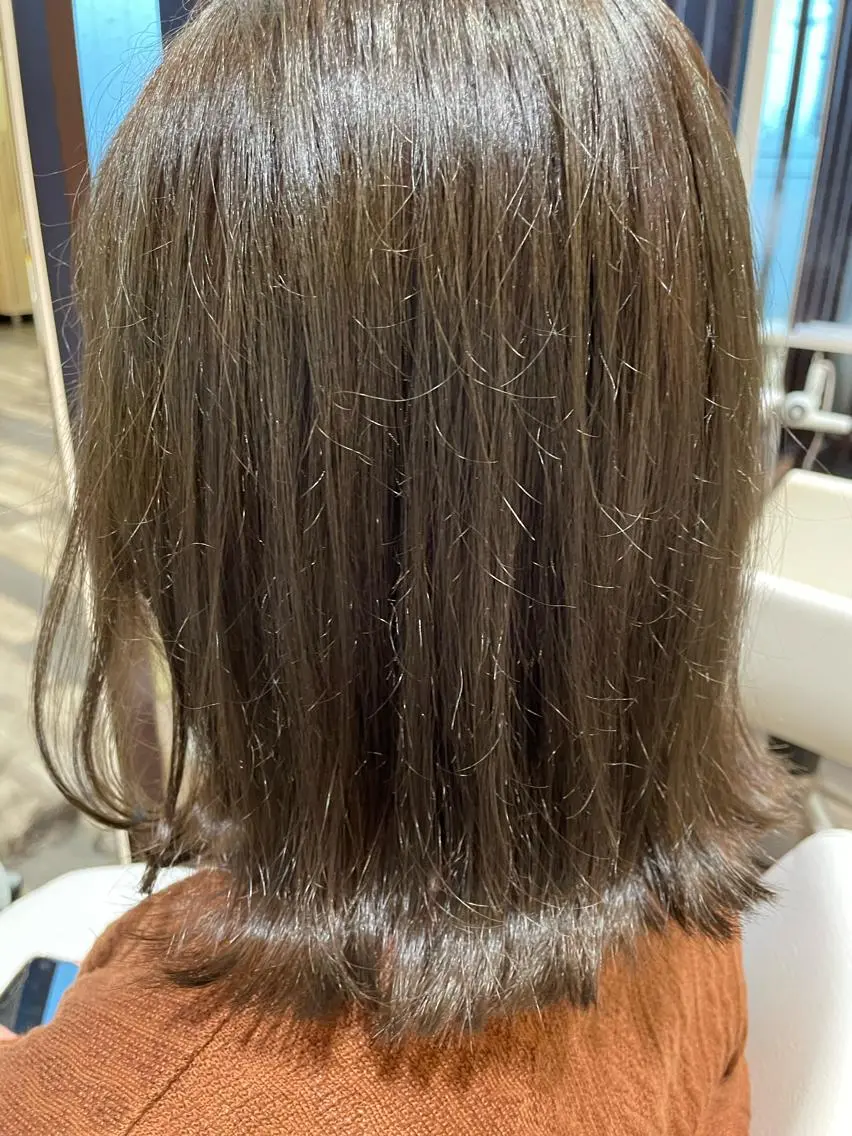 ミディアム 外ハネヘア 古川 玲のヘアスタイル