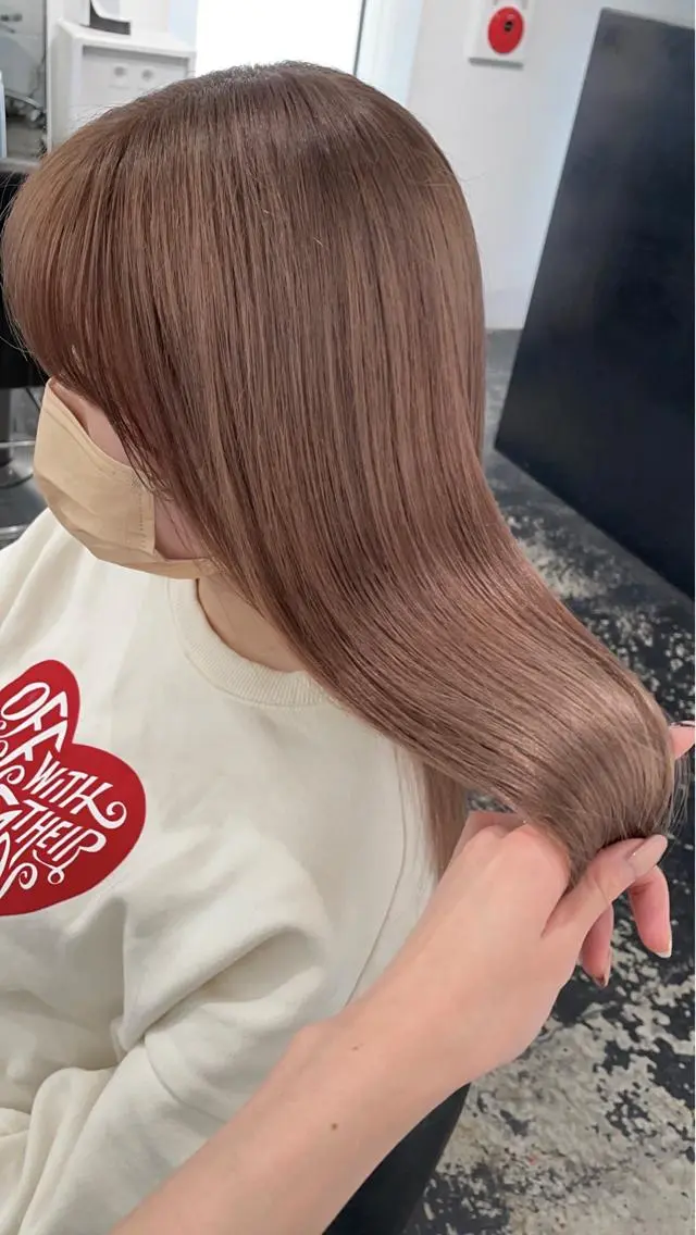 セミロング カラー ヘアアレンジ ベージュカラー ブリーチ ミルクティーベージュ カット ヘアカラー トリートメント 艶ハイトーン/ヘア アレンジAYAKAのヘアスタイル