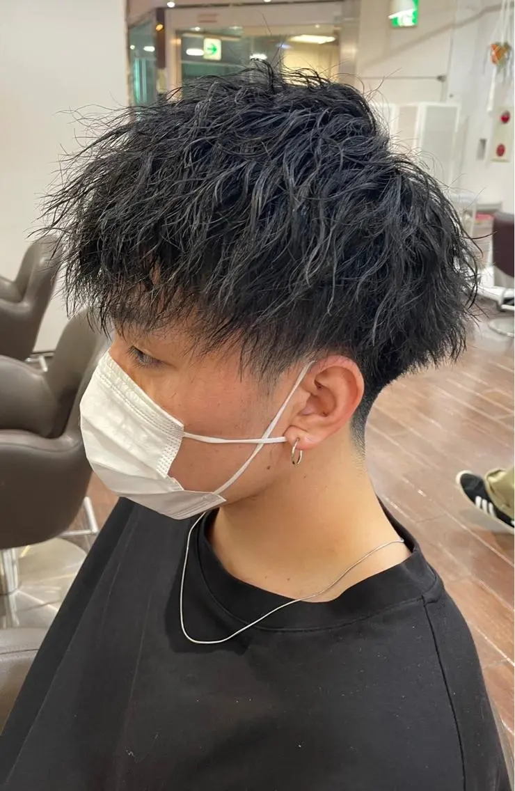 ショート カラー パーマ メンズ マッシュ メンズパーマ 刈り上げ レディースカット いからしゆうたのヘアスタイル