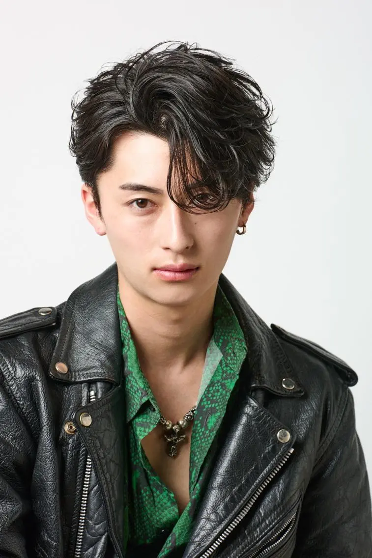 メンズ 🔥大人の色気パーマ メンズヘア特化🔥のヘアスタイル