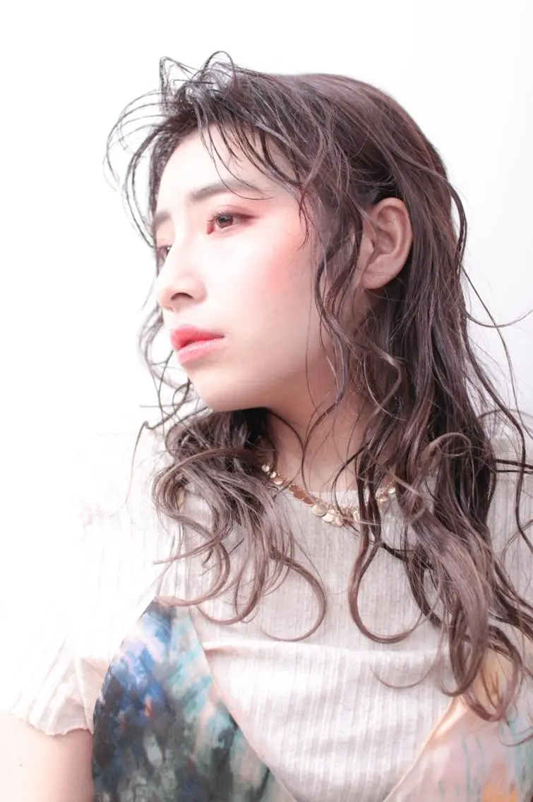 ミディアム Ash 店長　山下達也のヘアスタイル