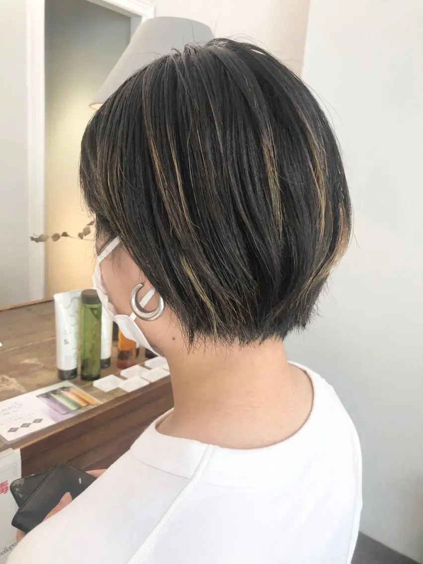 ショート カラー ハイライトカラー ハイライト ショートヘア ヘアカラー 千葉 郁也のヘアスタイル