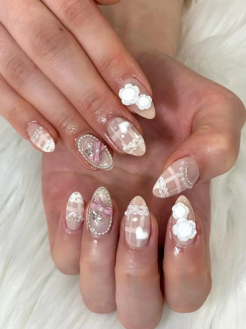 ネイル REBEST京橋 🦋Curumiのネイルデザイン