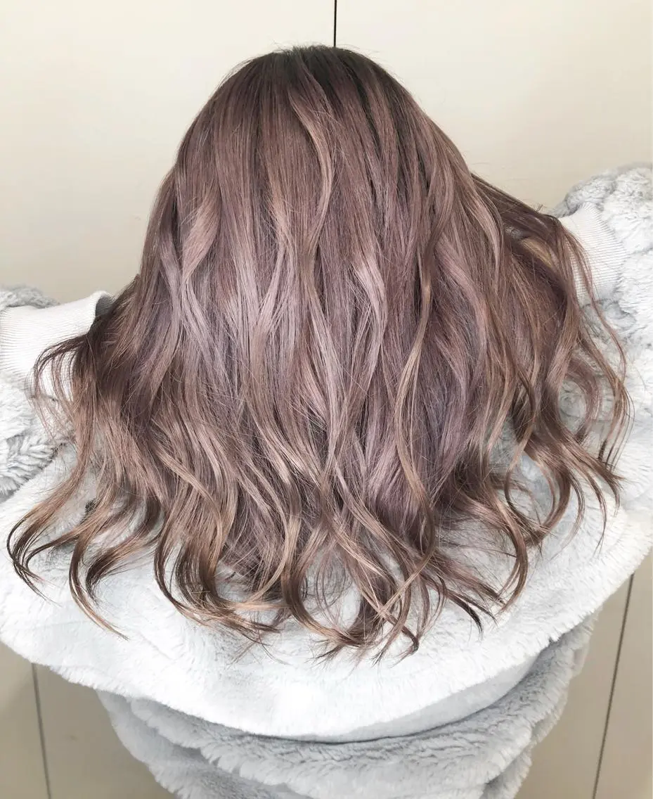セミロング カラー ピンクカラー ピンクパープル パープルカラー 森本 笑のヘアスタイル