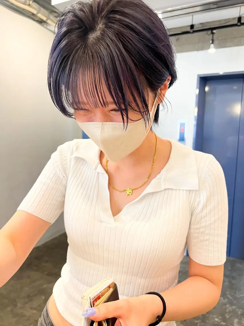 ショート カラー アディクシーカラー ショートヘア ウルフカット カット ヘアカラー アンニュイレイヤー/ 火ノ見🪡のヘアスタイル