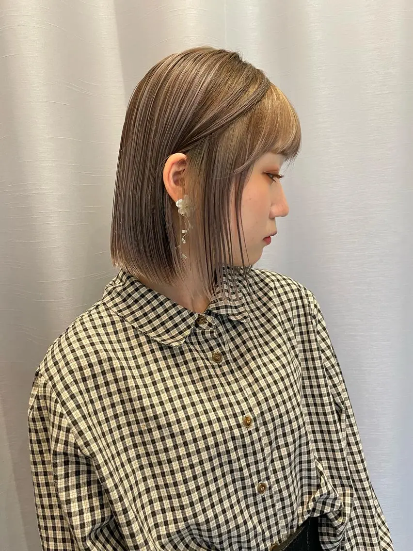 ショート カラー カット ヘアカラー トリートメント ブリーチ🫴 ボブ✍️レイヤーのヘアスタイル
