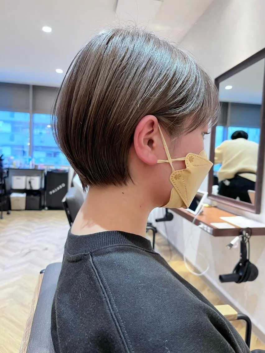 ショート ボブ ショートヘア 小顔カット かえ🩶韓国ボブ🎀 透明感カラー🥣のヘアスタイル
