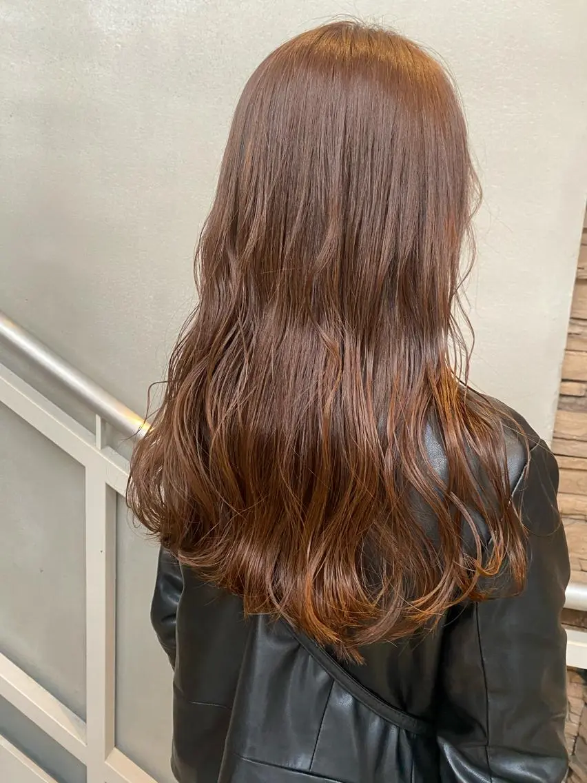 セミロング 艶カラー　宮﨑 蒼のヘアスタイル