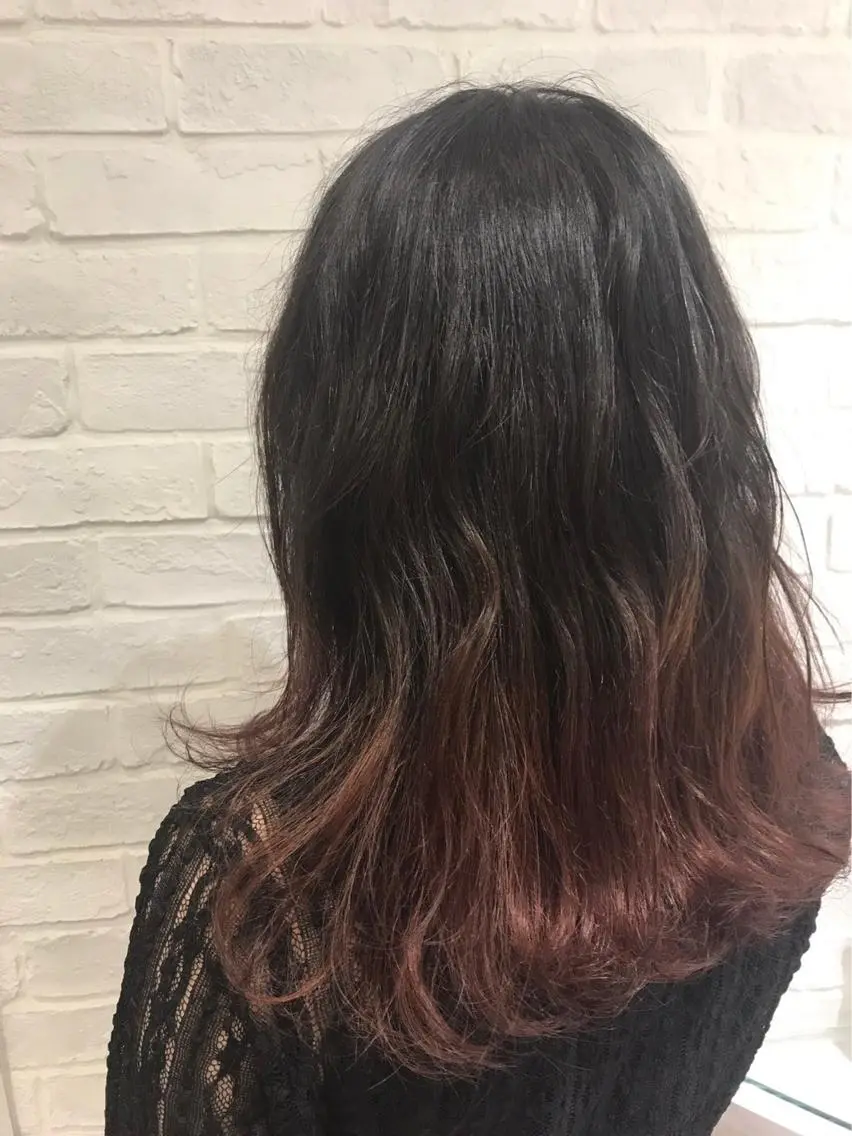 カラー グラデーションカラー 江原 彩華のヘアスタイル