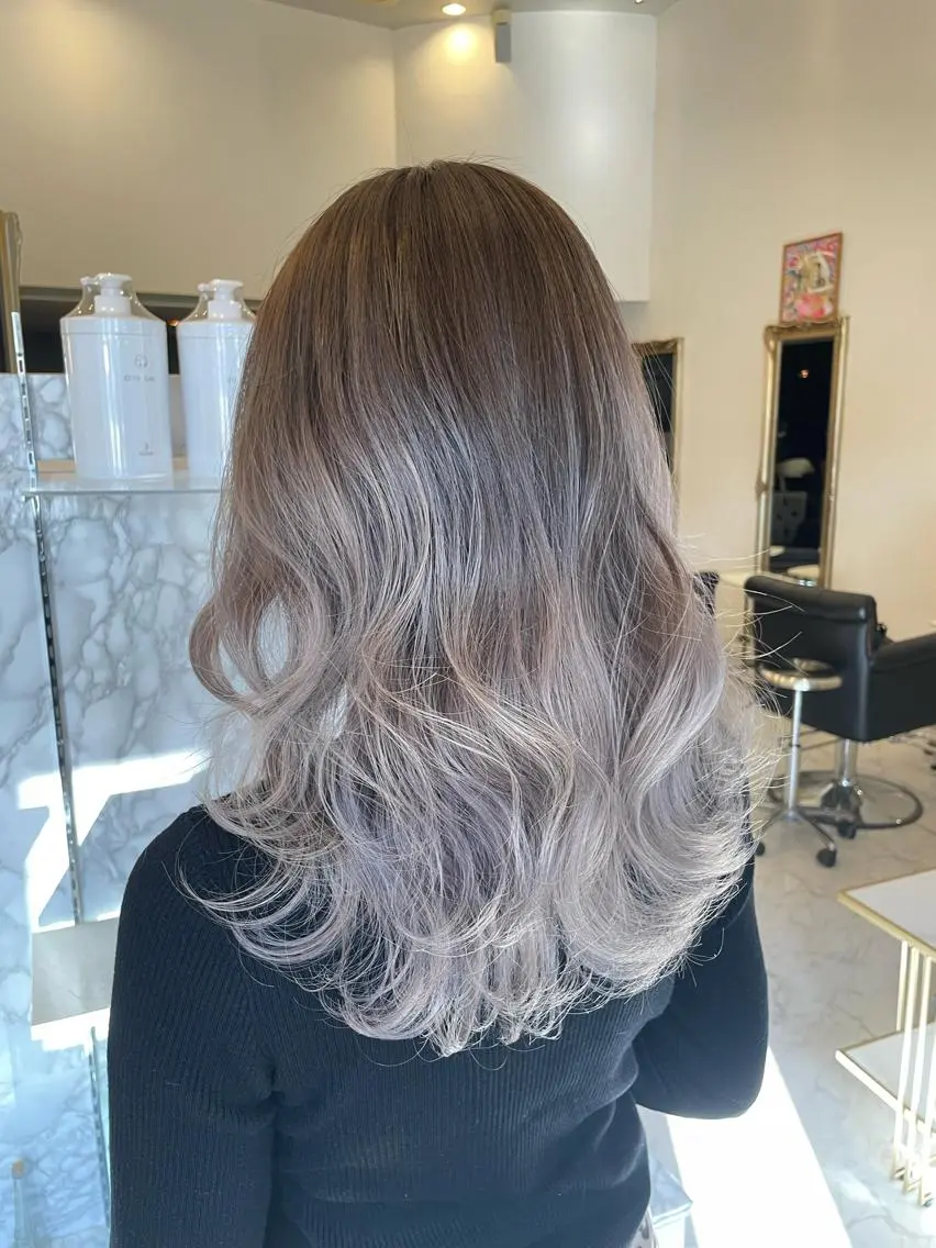 ミディアム カラー ブリーチ ケアブリーチ ヘアカラー トリートメント 🌹 AKARI 🌹のヘアスタイル