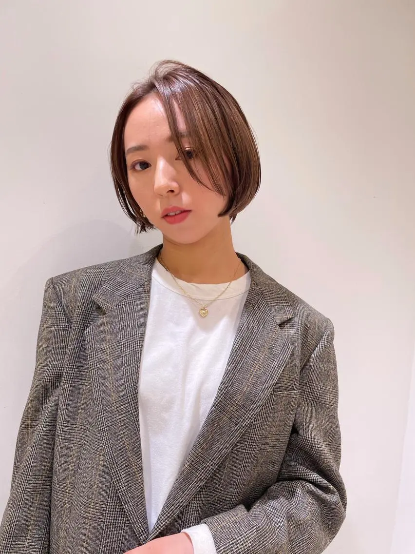 ショート カラー ショートヘア ARMONY秋山輝也 コテ巻き風パーマ特化のヘアスタイル