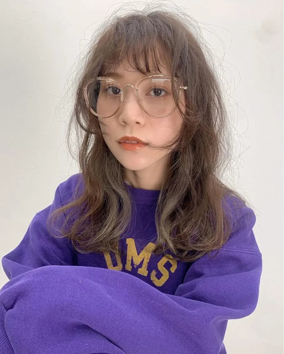 セミロング カラー ベージュカラー 顔まわりレイヤー 顔周りカット レイヤーカット kitagawa mayuのヘアスタイル