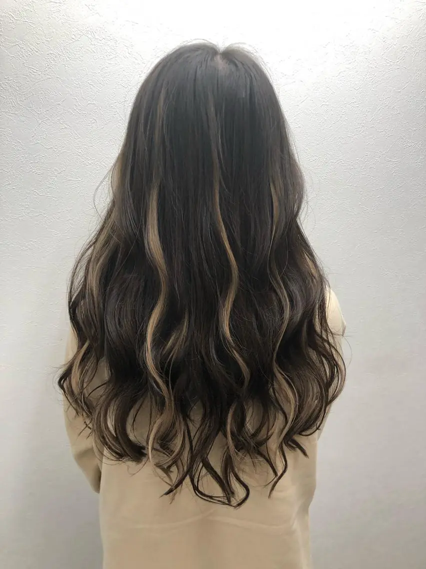 ロング シールエクステ エクステ ヤナ マネージャーのヘアスタイル