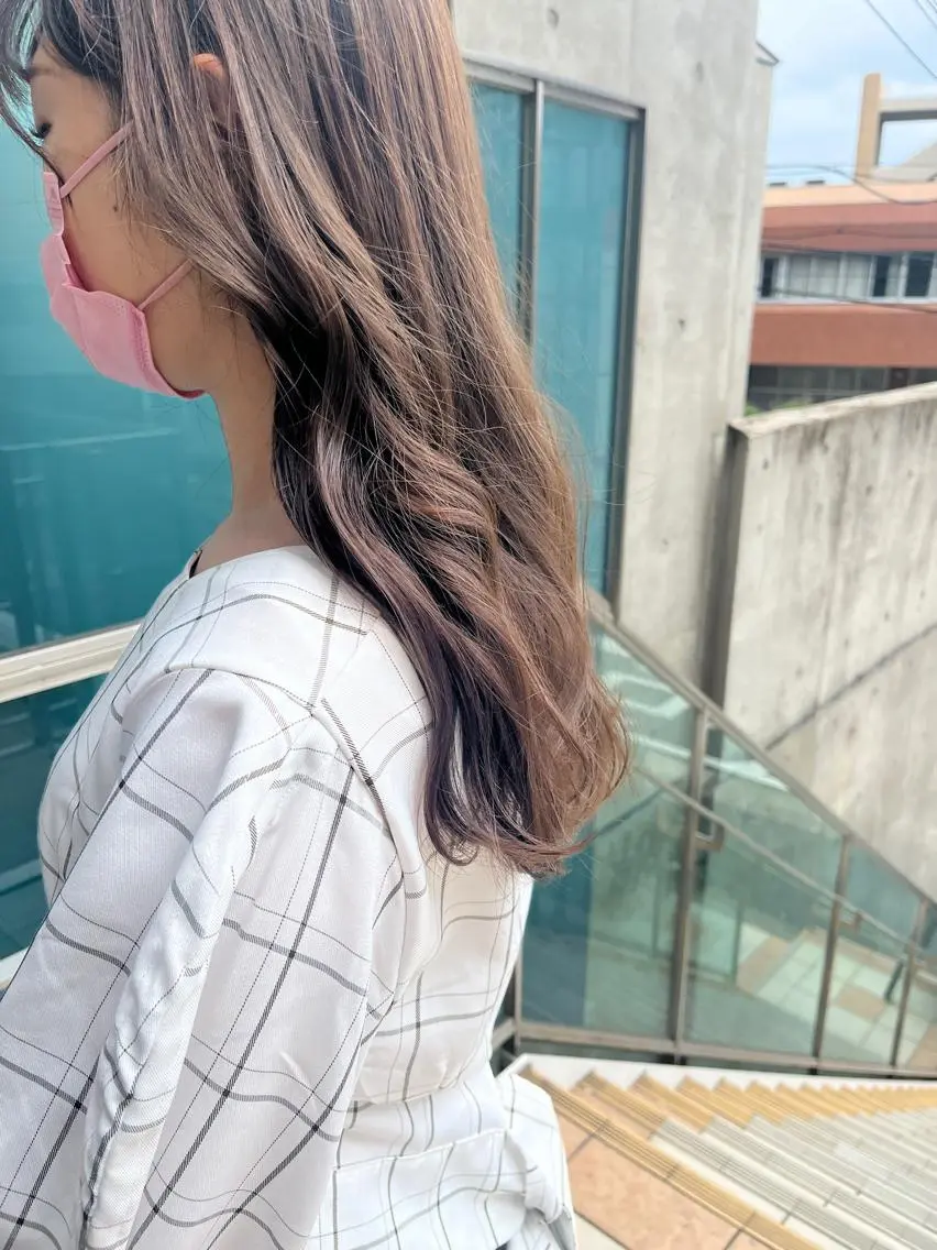 ロング カラー パーマ ヘアアレンジ メンズ キッズ ネイル マツエク・マツパ アイブロウ 久木原 ゆりのヘアスタイル