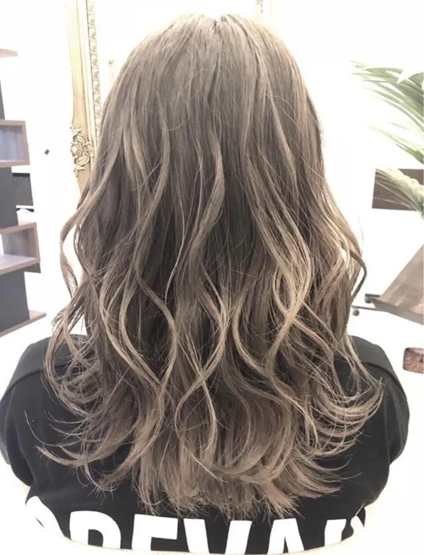 ロング カラー ヘアカラー トリートメント 💎JADE GRACE💎のヘアスタイル
